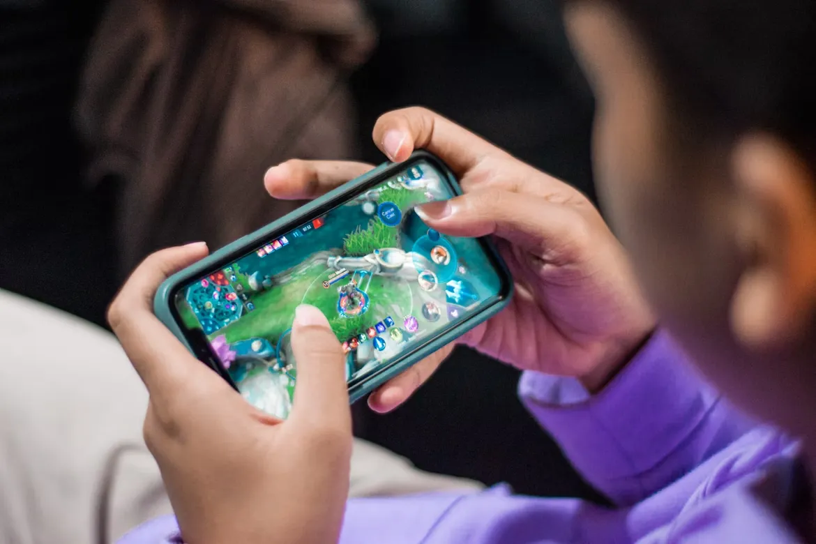 Playing game on mobile
