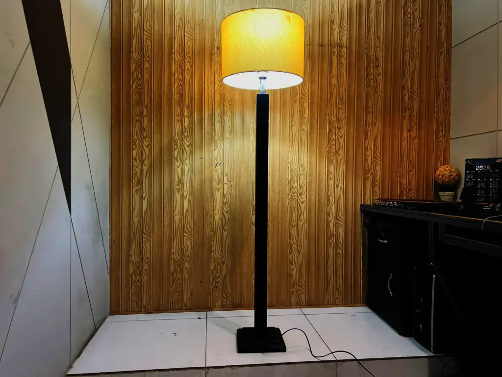 Lamp for my peronal light for the remote work