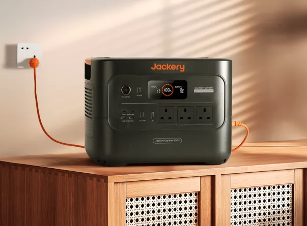 Jackery Explorer 3000 v2 Portable Power Station